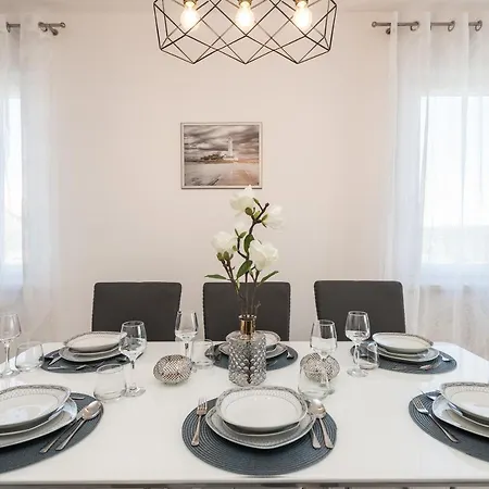 Palmarosa 别墅 Debeljak