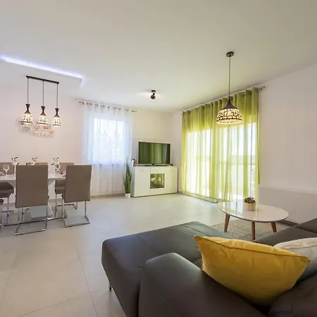 Vila Palmarosa *