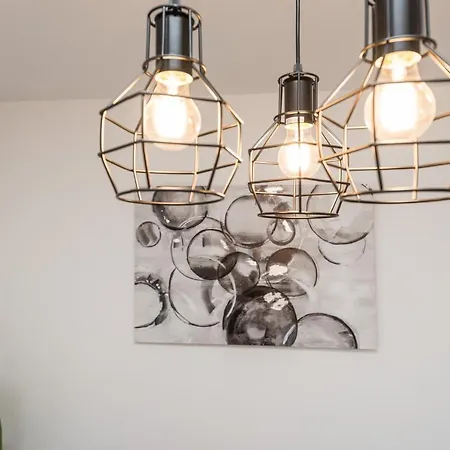 فيلة Palmarosa Debeljak