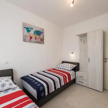 Palmarosa Βίλα Debeljak